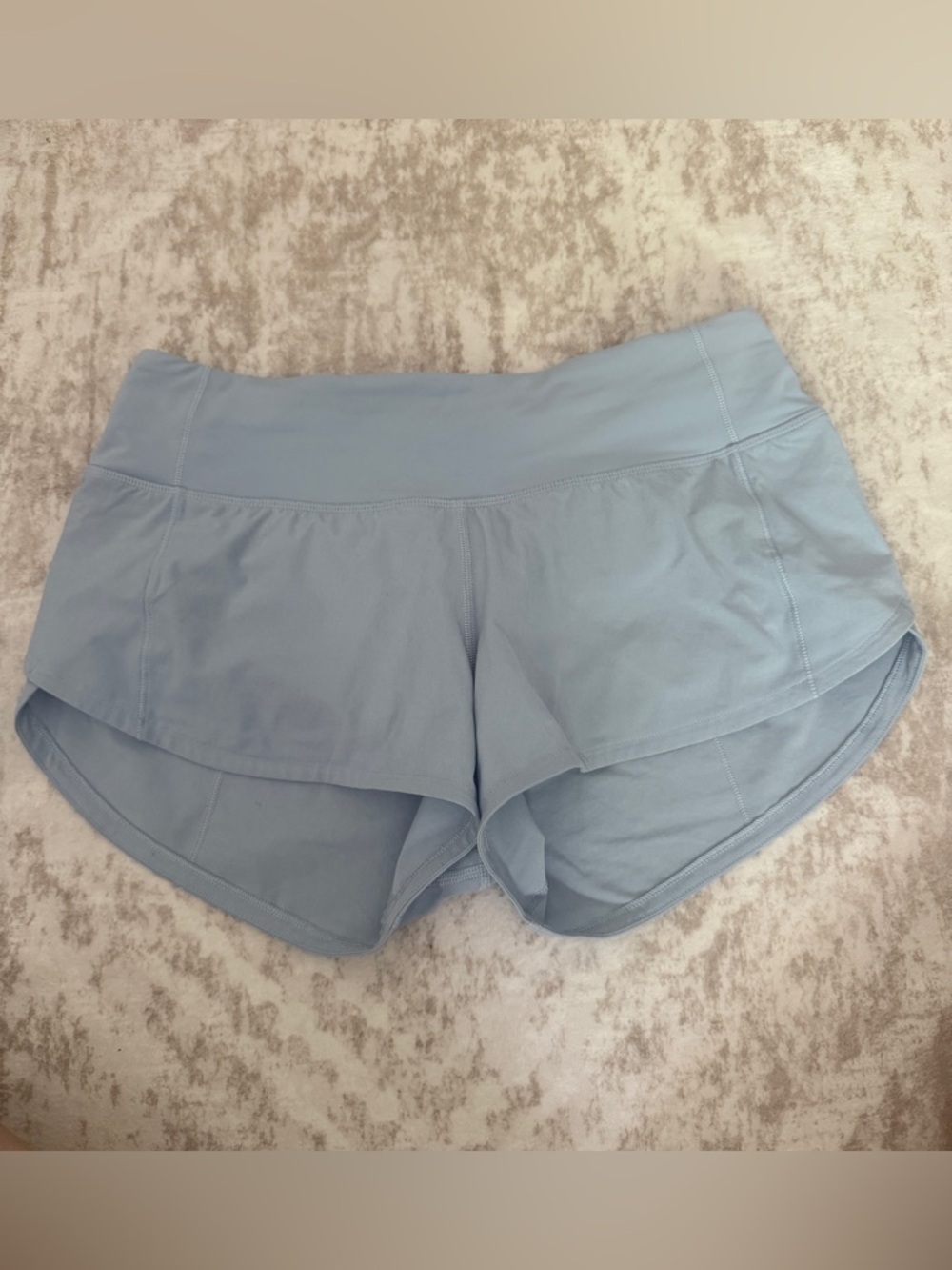 Lululemon Speed Up Shorts Low Rise 2.5” Size 2 Light Blue
